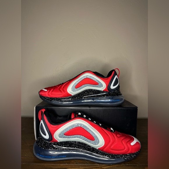Undercover x Nike Air Max 720 ‘University Red’ - Picture 4 of 9
